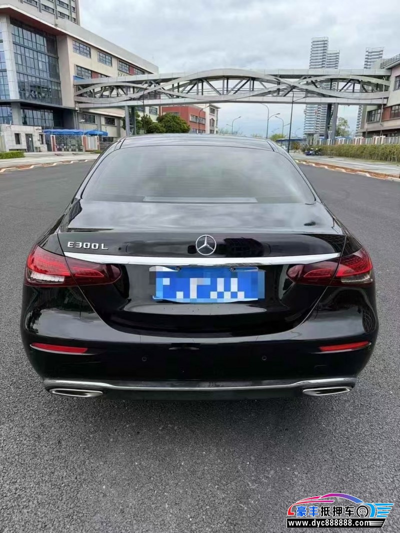 22年奔驰E轿车抵押车出售
