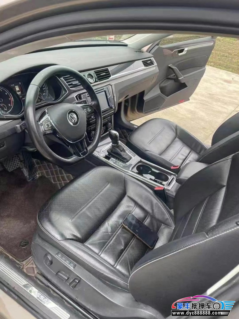 18年大众帕萨特轿车抵押车出售
