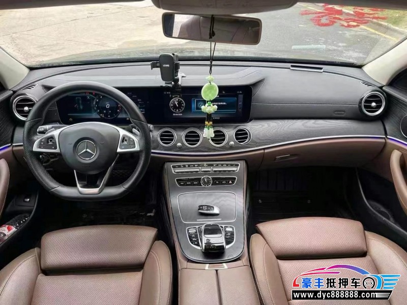 18年奔驰E轿车抵押车出售