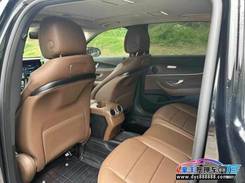 18年奔驰E轿车抵押车出售