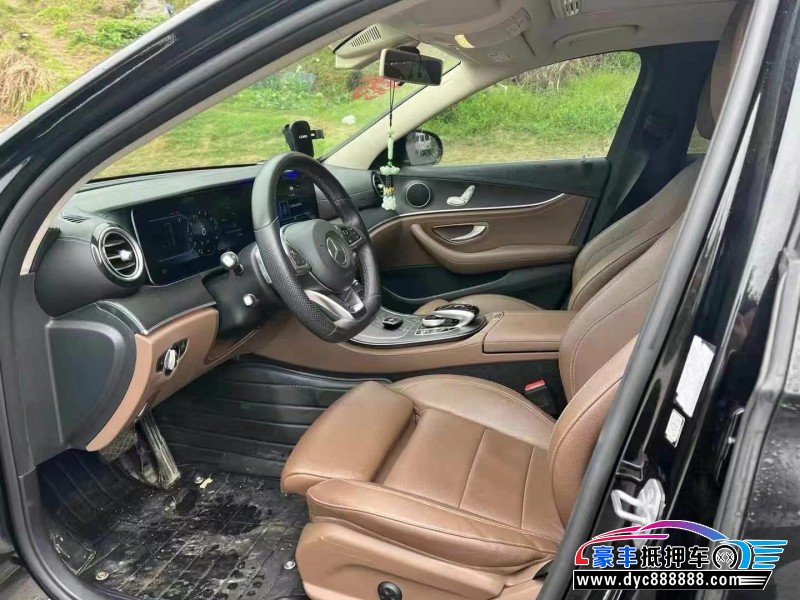 18年奔驰E轿车抵押车出售