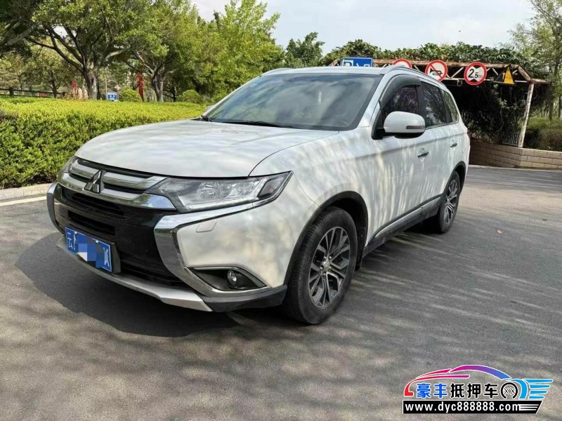 17年三菱欧蓝德SUV抵押车出售