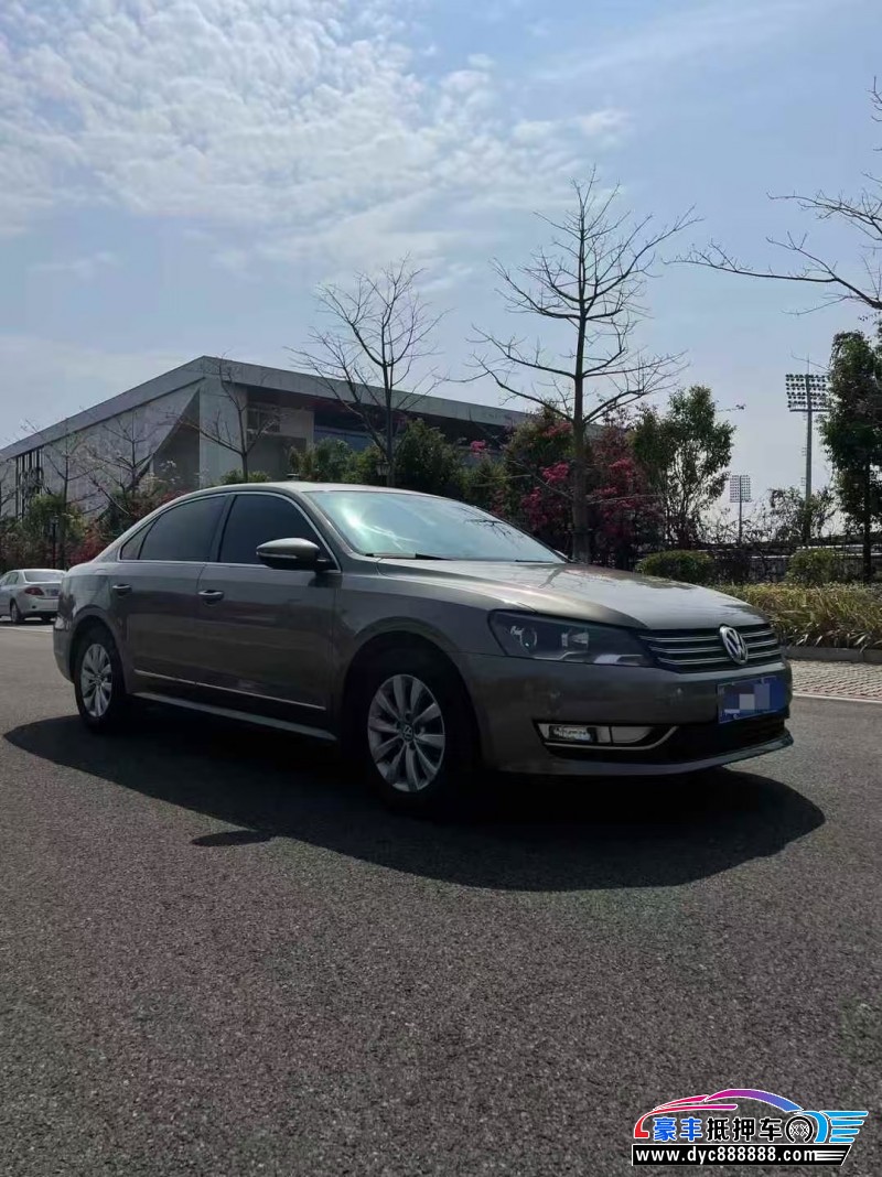 14年大众帕萨特轿车抵押车出售