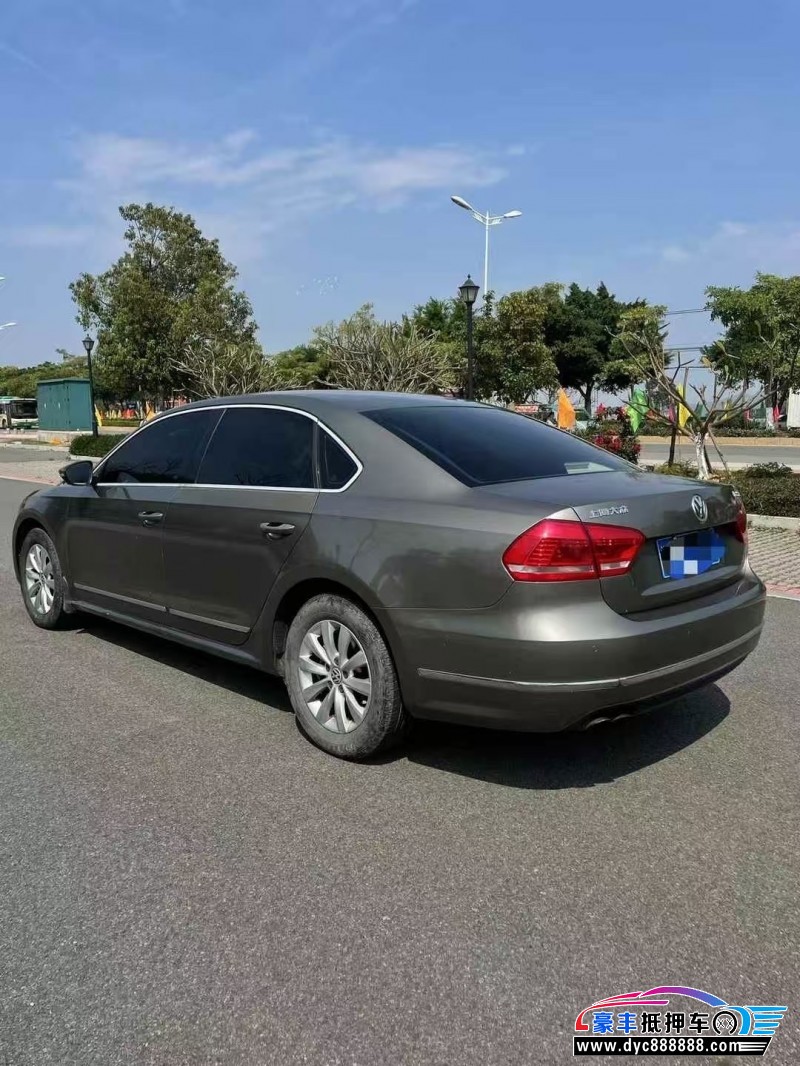 14年大众帕萨特轿车抵押车出售