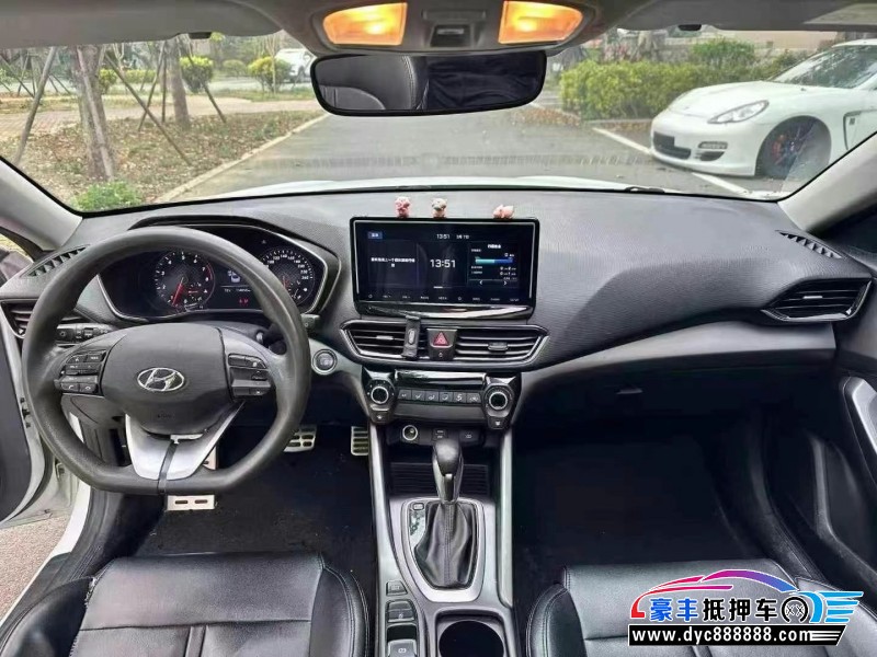 19年现代菲斯塔轿车抵押车出售