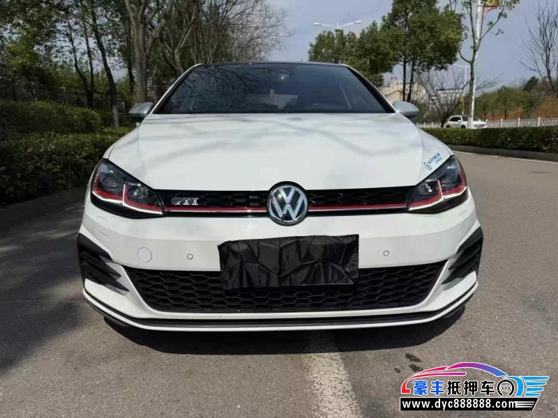 18年大众高尔夫轿车抵押车出售