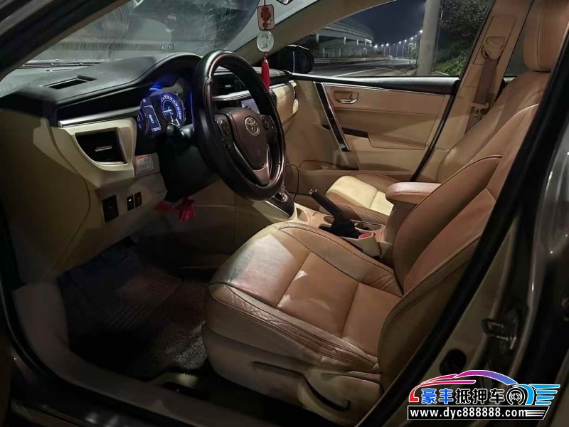 17年丰田卡罗拉轿车抵押车出售