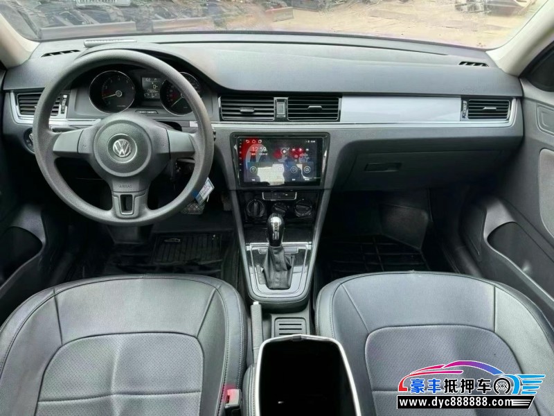 13年大众宝来轿车抵押车出售