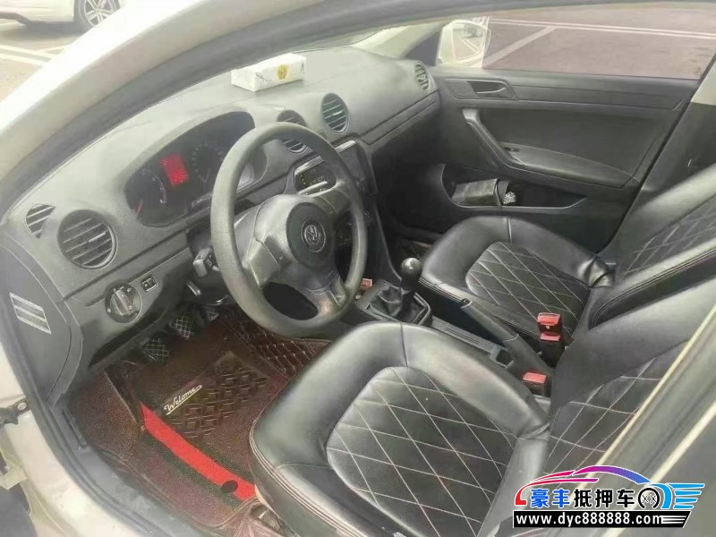 17年大众捷达轿车抵押车出售