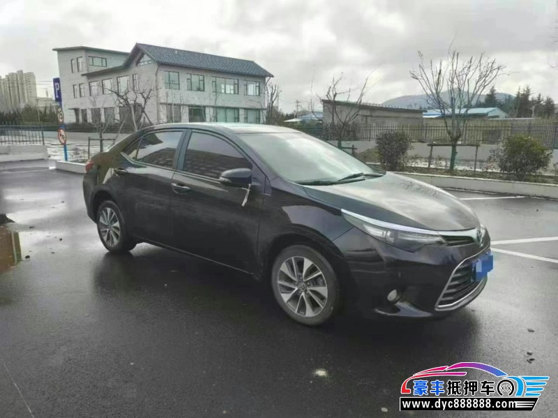 15年丰田雷凌轿车抵押车出售