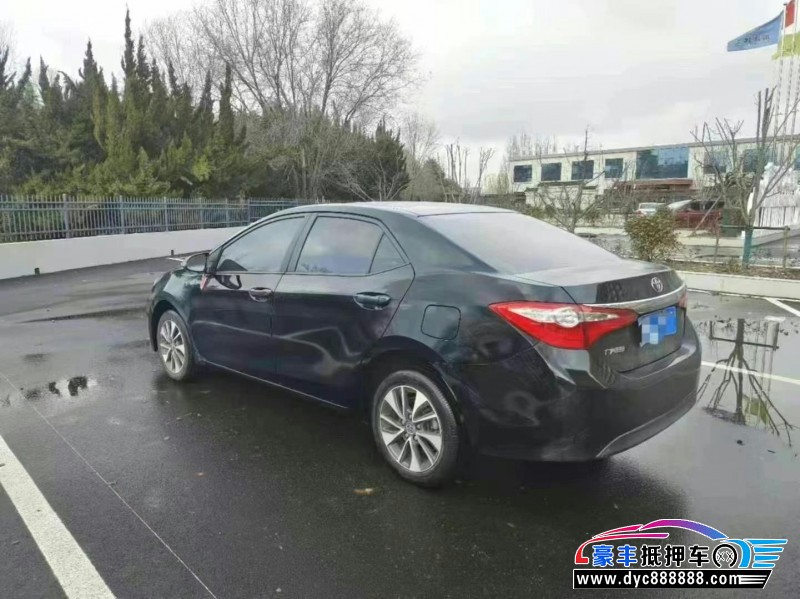 15年丰田雷凌轿车抵押车出售