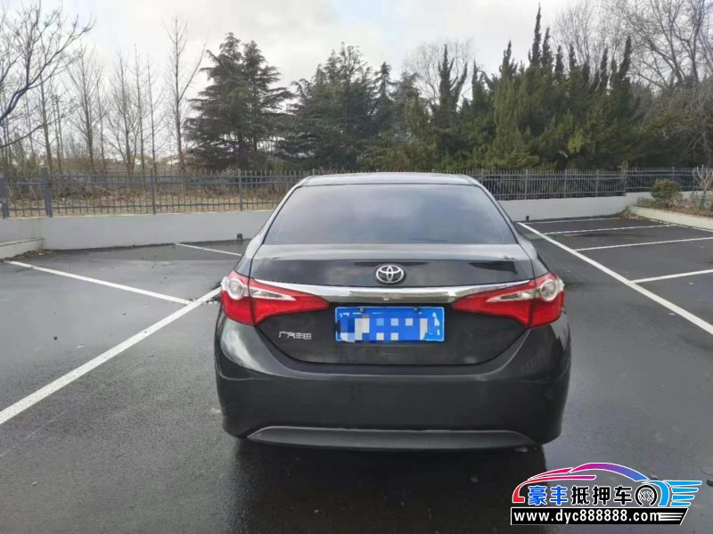 15年丰田雷凌轿车抵押车出售