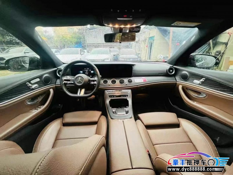 22年奔驰E轿车抵押车出售