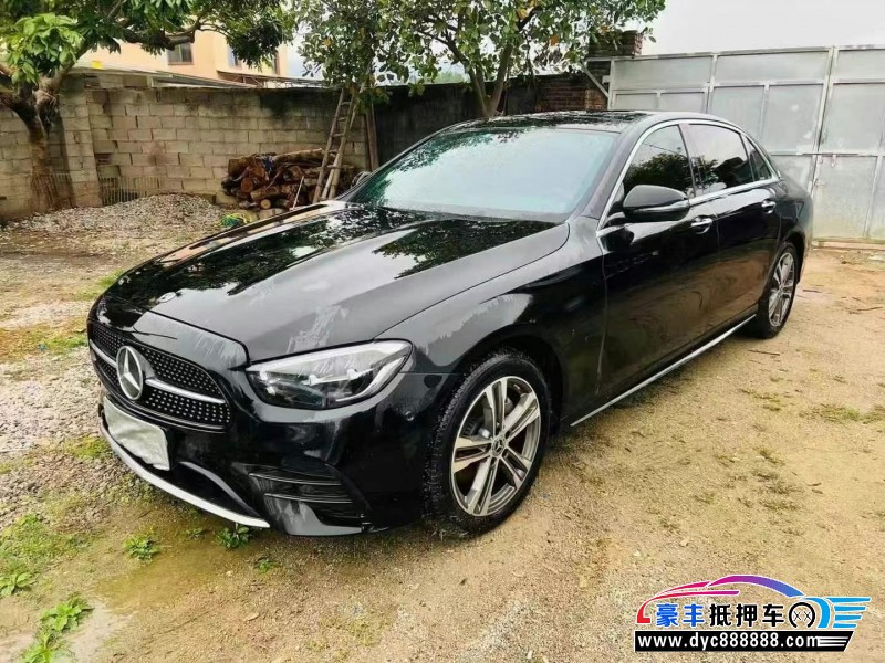 22年奔驰E轿车抵押车出售