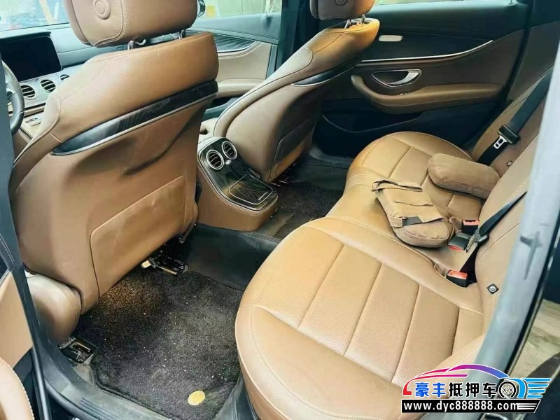 22年奔驰E轿车抵押车出售