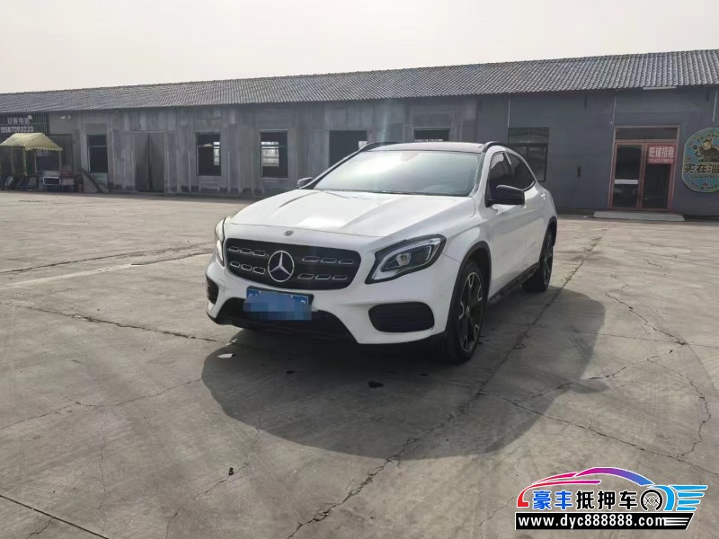 19年奔驰GLA轿车抵押车出售