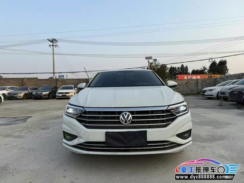 22年大众速腾轿车抵押车出售