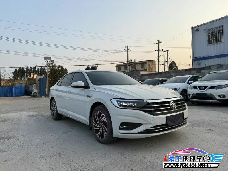 22年大众速腾轿车抵押车出售