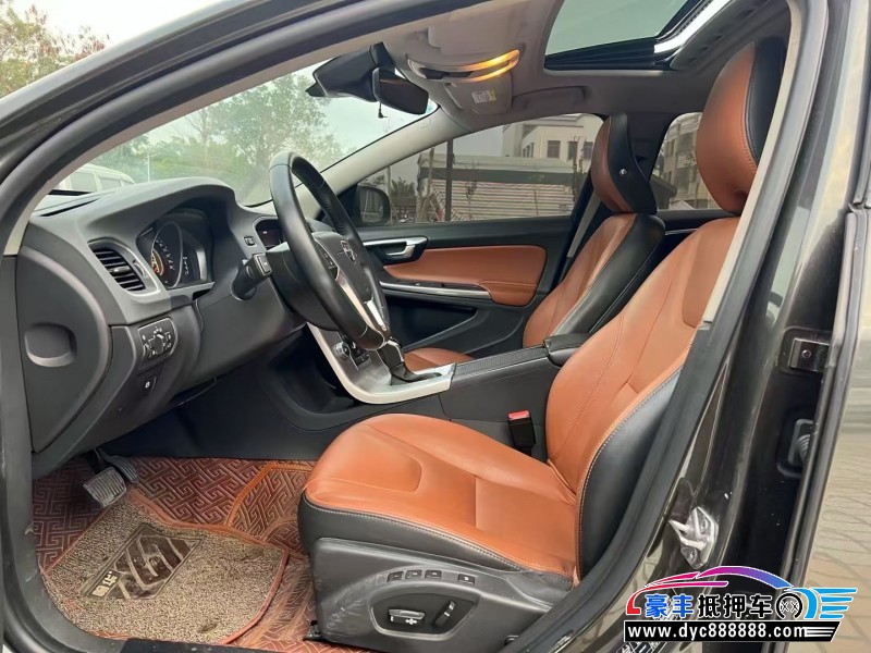 18年沃尔沃S60L轿车抵押车出售