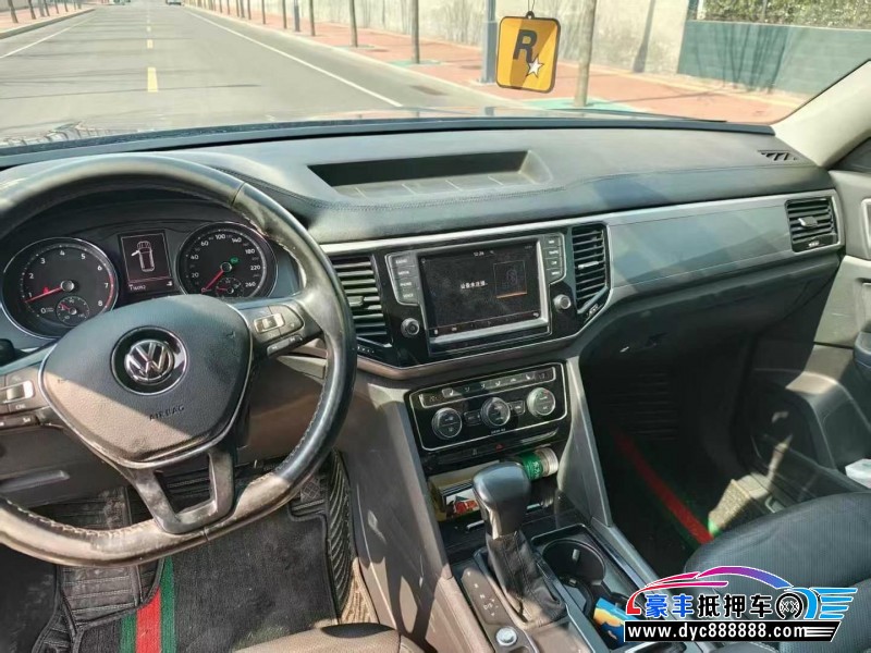 18年大众途昂轿车抵押车出售