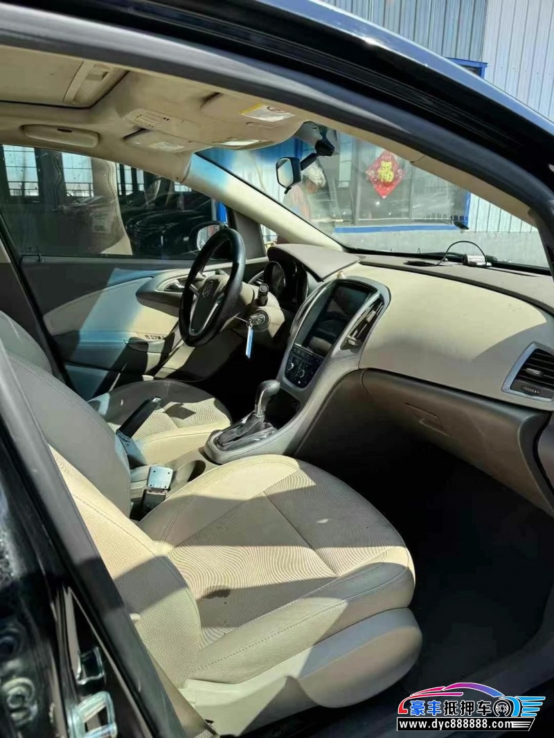 14年别克英朗轿车抵押车出售