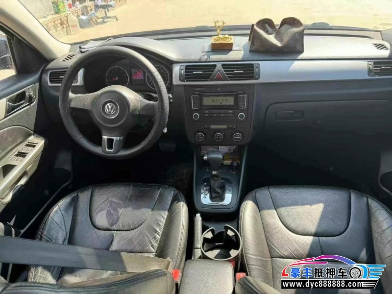 12年大众宝来轿车抵押车出售