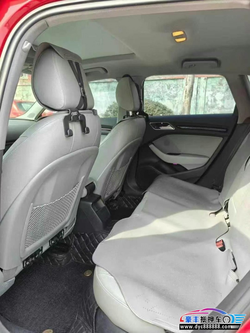 18年奥迪A3轿车抵押车出售