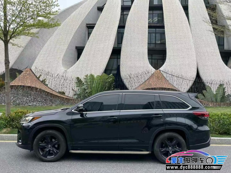 20年丰田汉兰达轿车抵押车出售