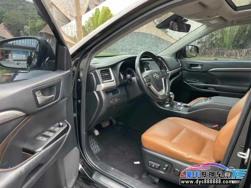 20年丰田汉兰达轿车抵押车出售