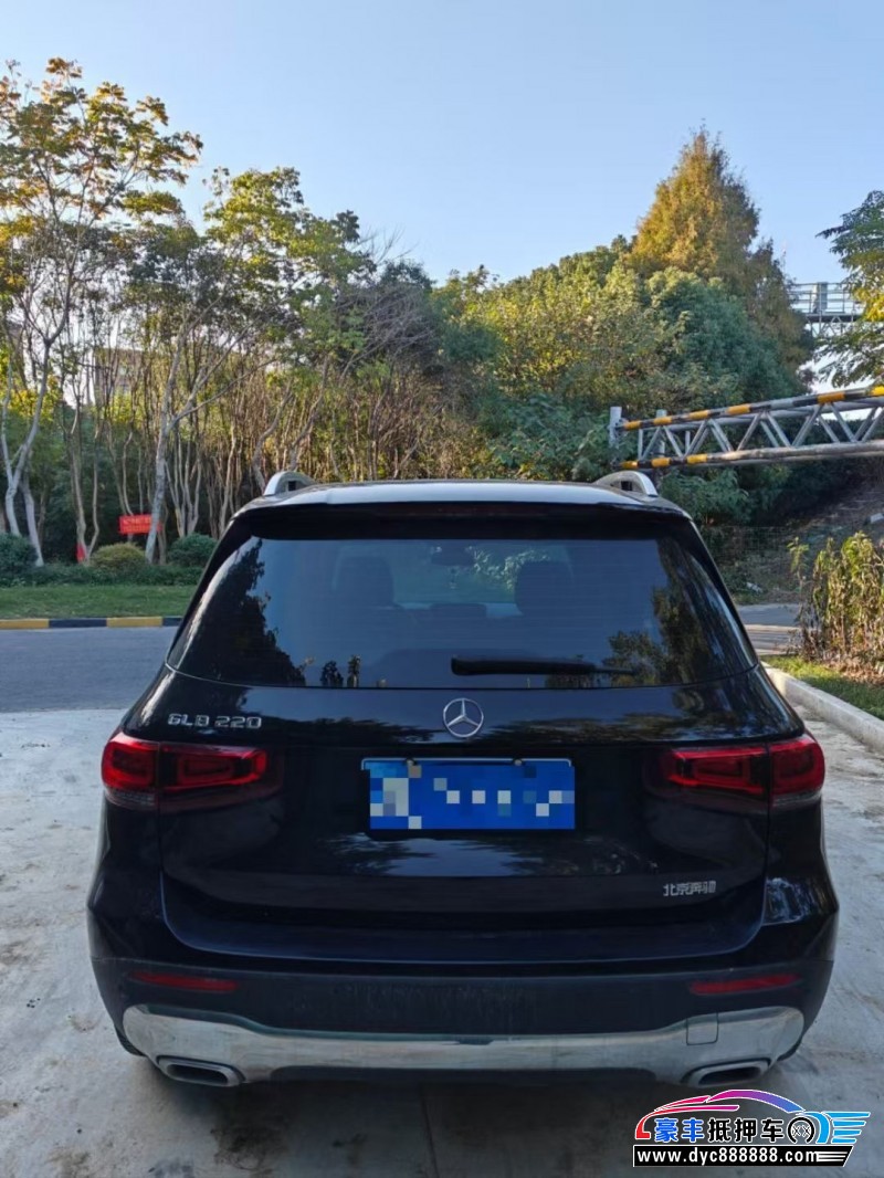 22年奔驰GLB轿车抵押车出售