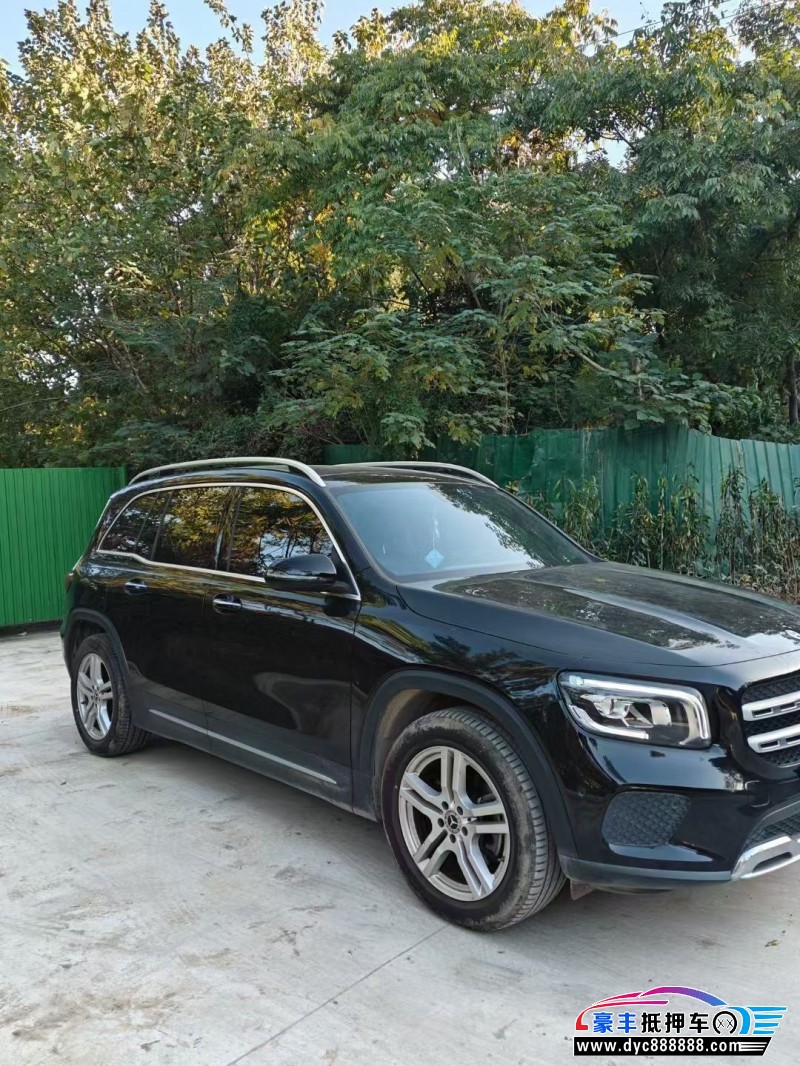 22年奔驰GLB轿车抵押车出售