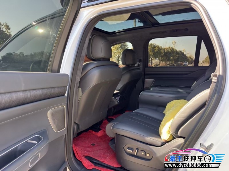 24年蔚来ES8轿车抵押车出售