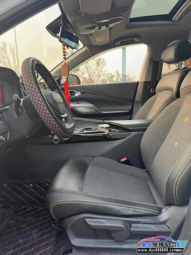 20年宝骏RC5轿车抵押车出售