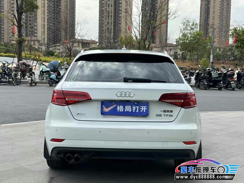 18年奥迪A3轿车抵押车出售