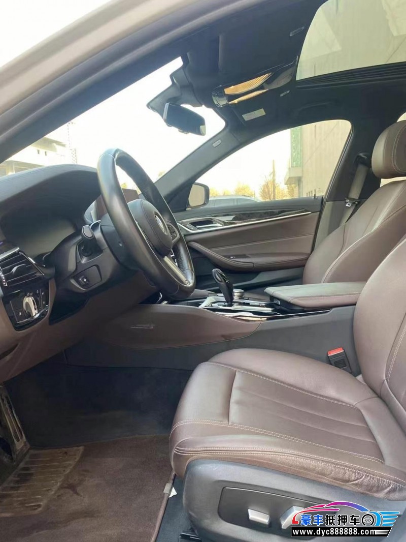 19年宝马5系轿车抵押车出售