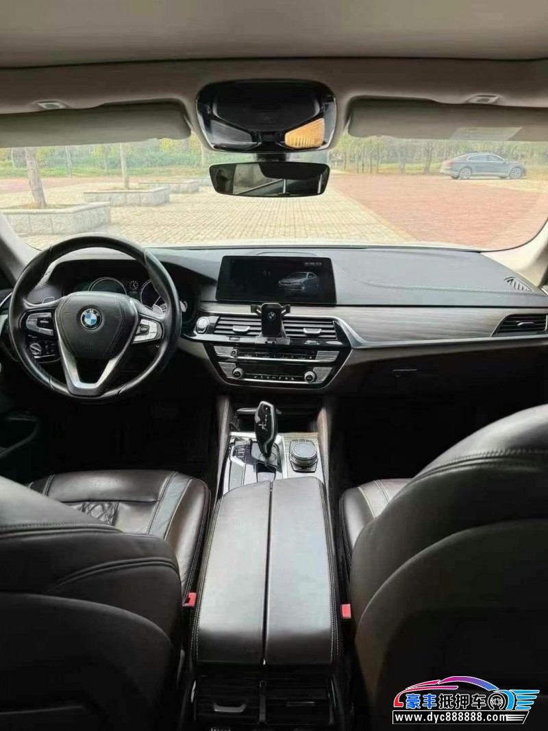 18年宝马5系轿车抵押车出售