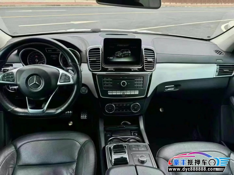 17年奔驰GLE轿车抵押车出售