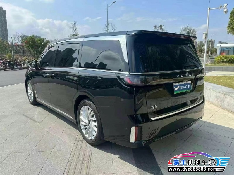 24年岚图梦想家轿车抵押车出售