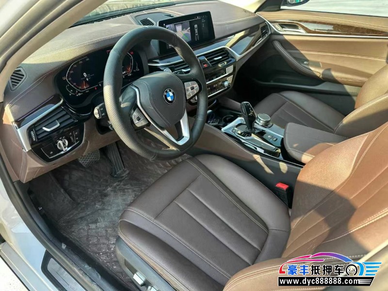 19年宝马5系轿车抵押车出售