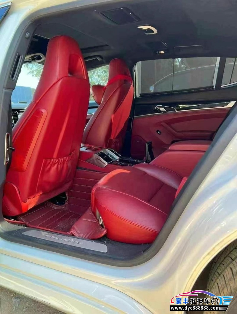 15年保时捷帕纳梅拉轿车抵押车出售