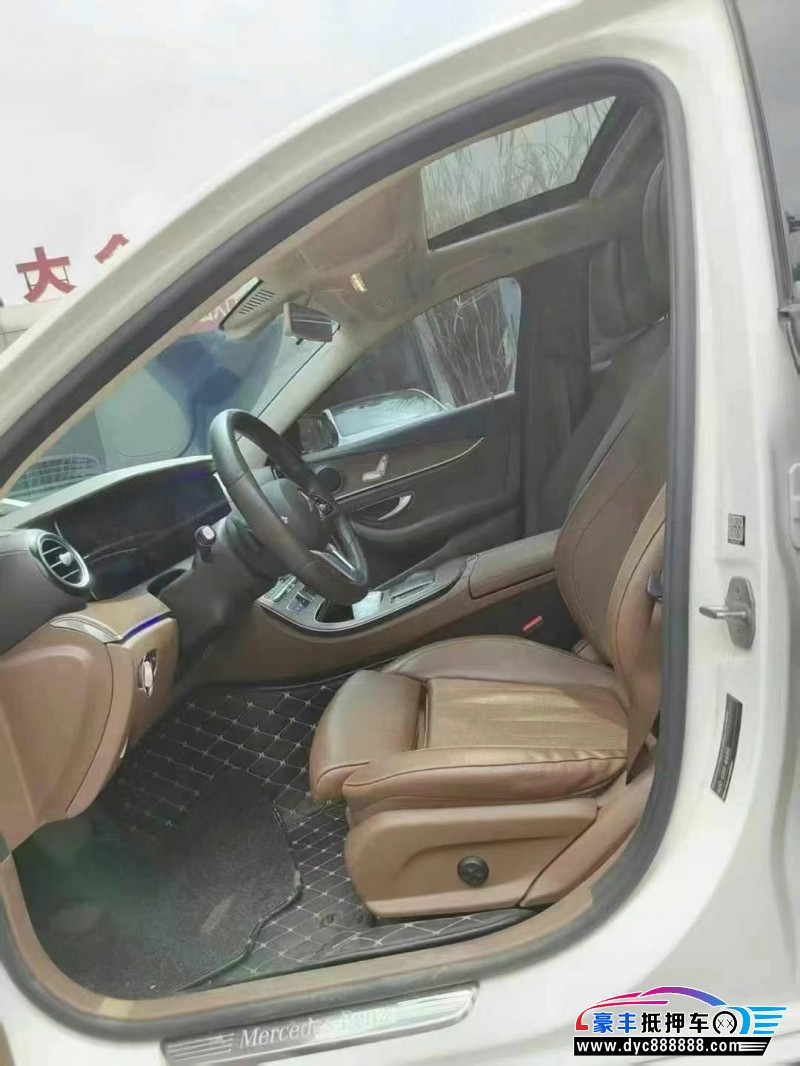 19年奔驰E轿车抵押车出售