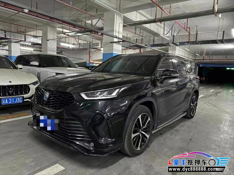 21年丰田皇冠轿车抵押车出售