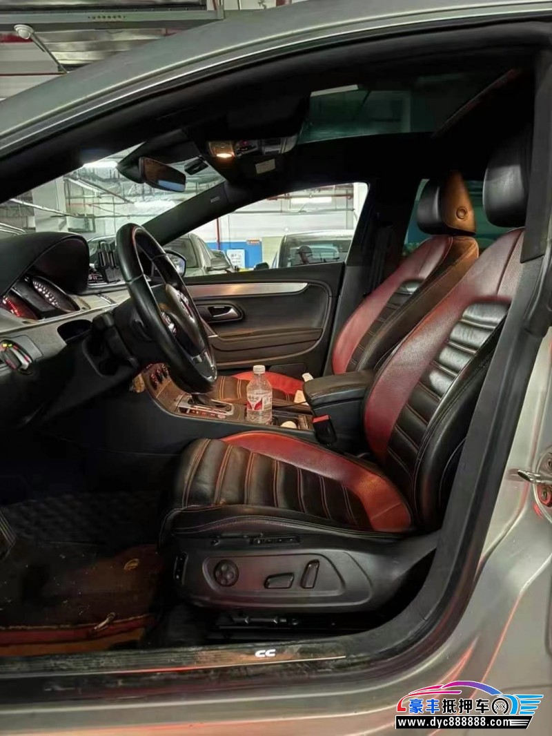 17年大众CC轿车抵押车出售