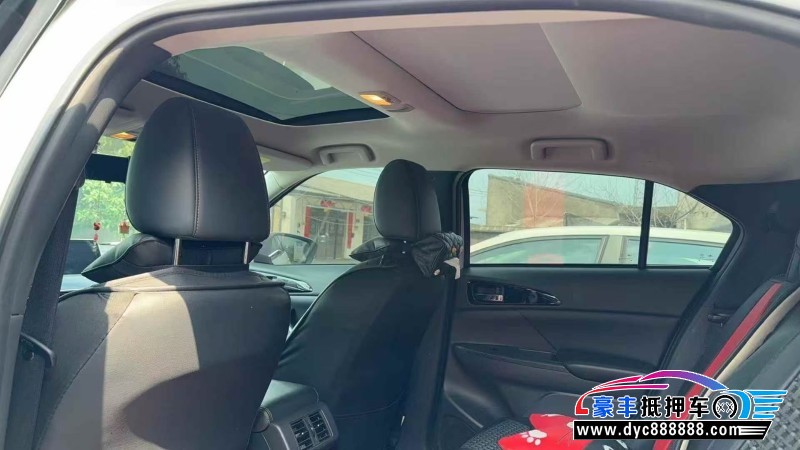 22年三菱奕歌轿车抵押车出售