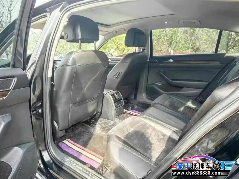 18年大众迈腾轿车抵押车出售