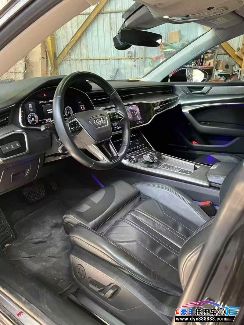 20年奥迪A7轿车抵押车出售