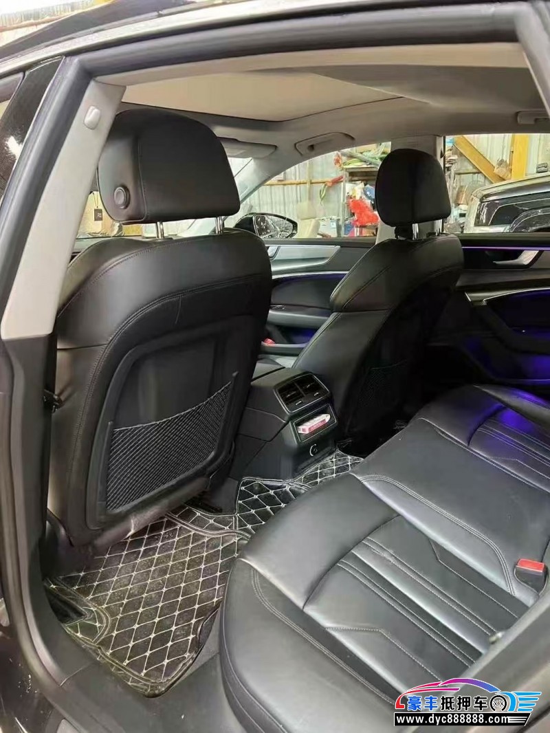 20年奥迪A7轿车抵押车出售