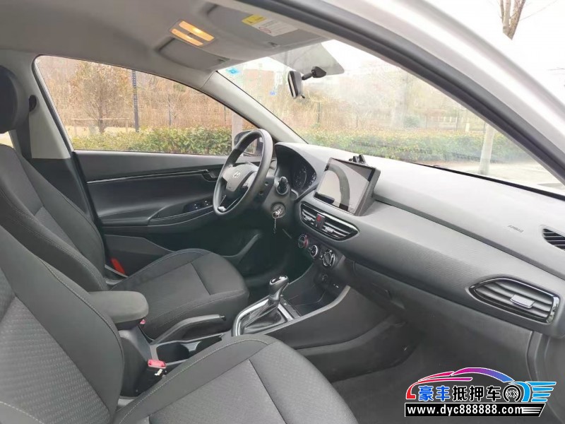 20年现代悦动轿车抵押车出售