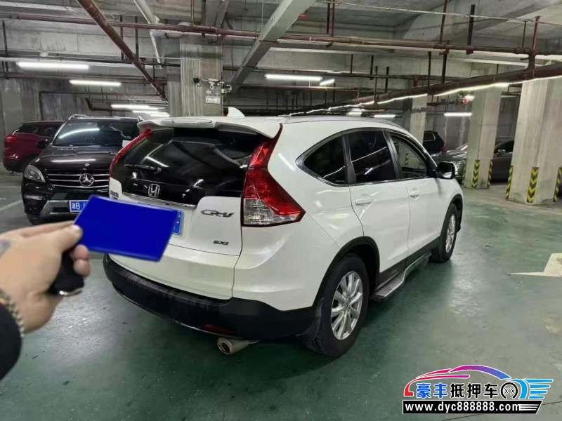 15年本田CR-V轿车抵押车出售