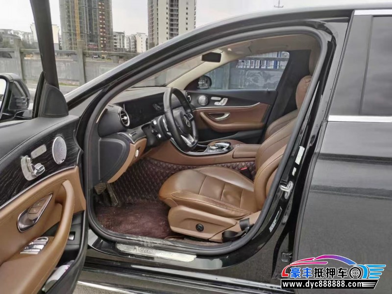 18年奔驰E轿车抵押车出售